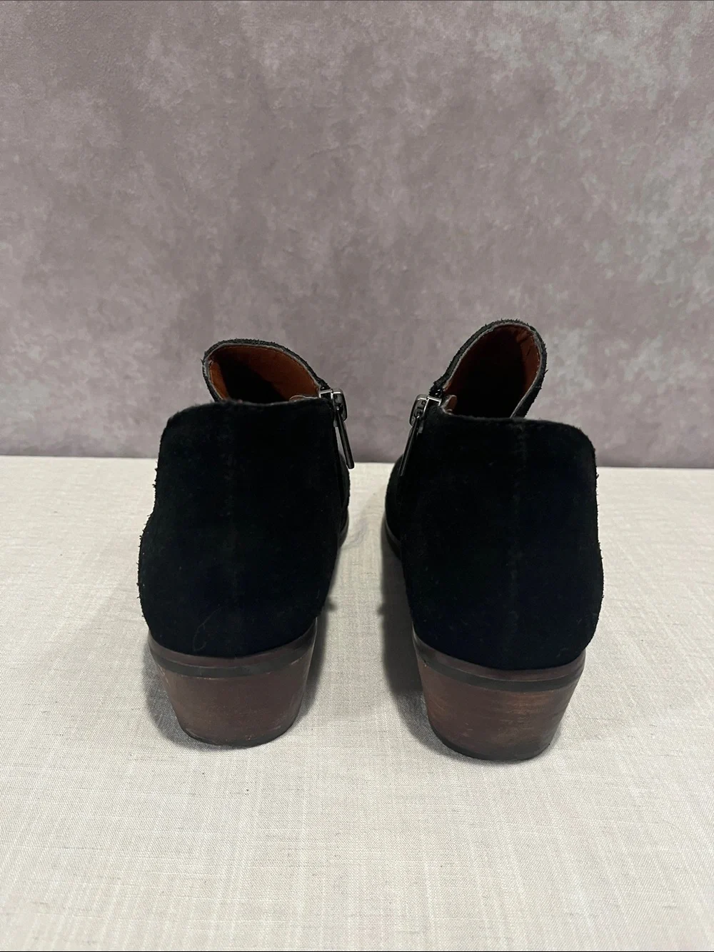 Lucky Brand Fenley Side Zip Black Suede Chukka Boots size 8